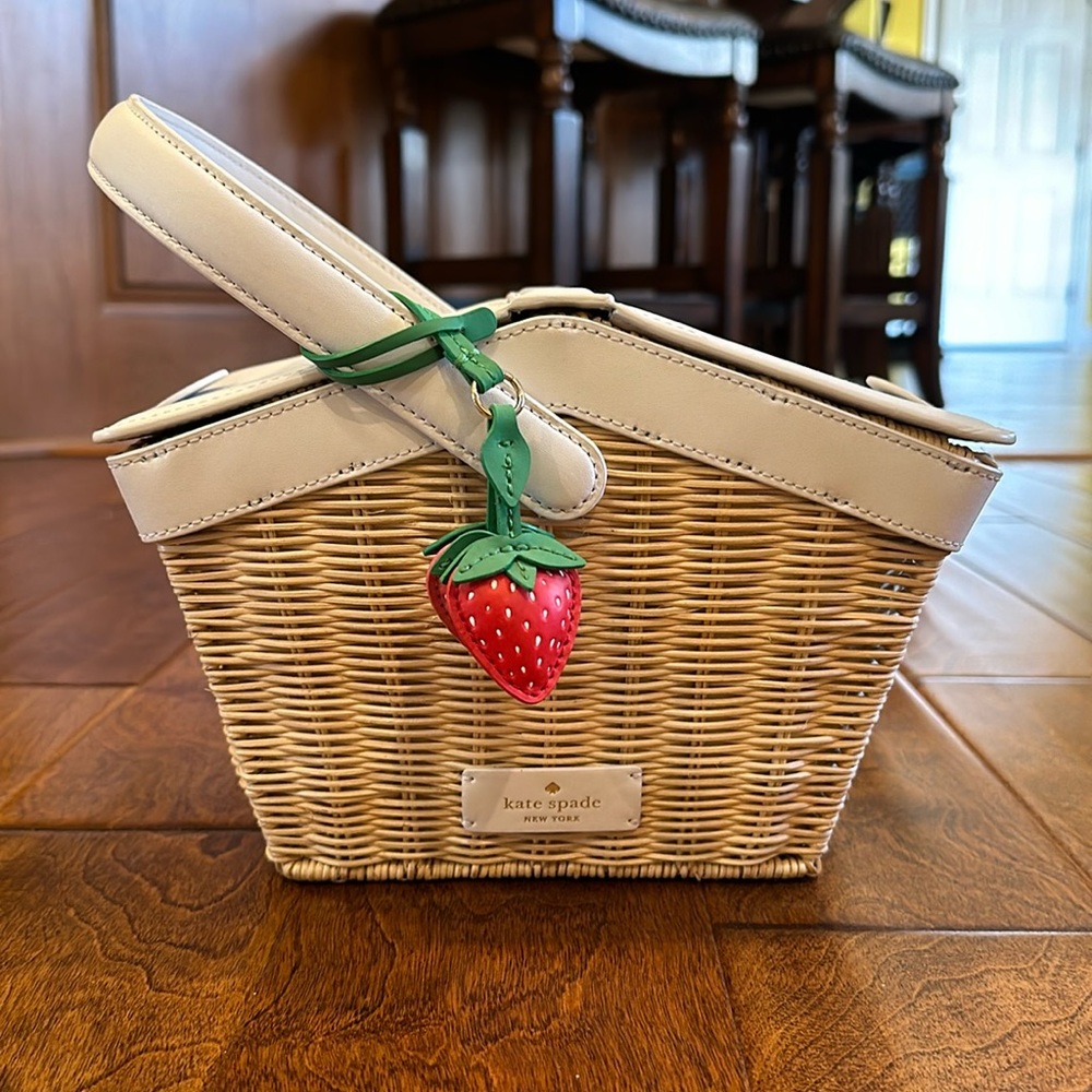 Kate Spade Picnic in the Park Basket